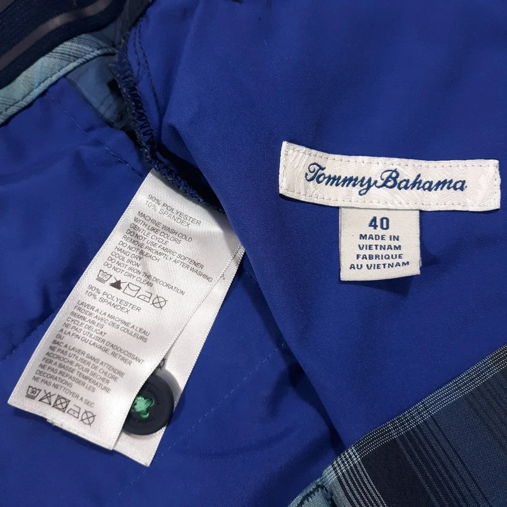 Tommy Bahama Shorts Mens 40 x 9.5 Blue Plaid IslandZone Chino